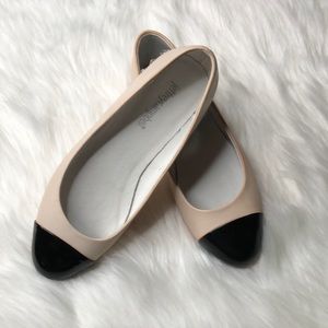 NWOT Jeffrey Campbell flats size 5
